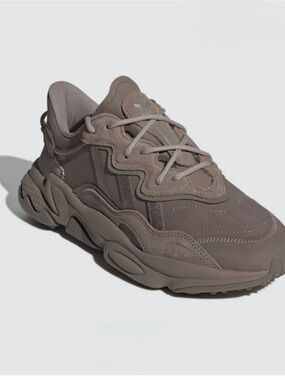 adidas Originals Ozweego Sneakers - Chalky Brown